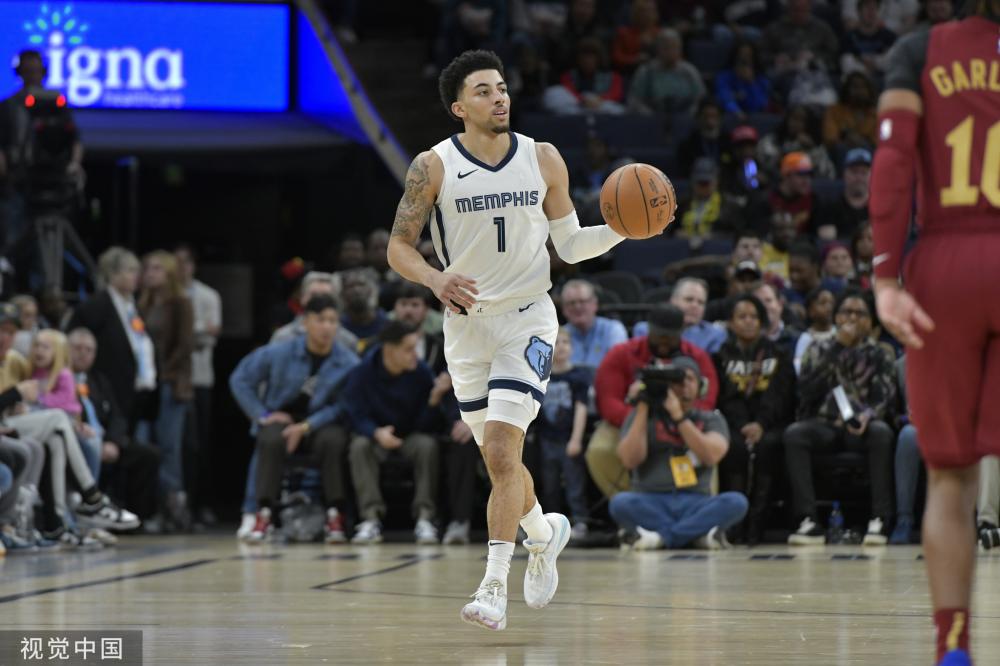 在媒体与社 在媒体与社